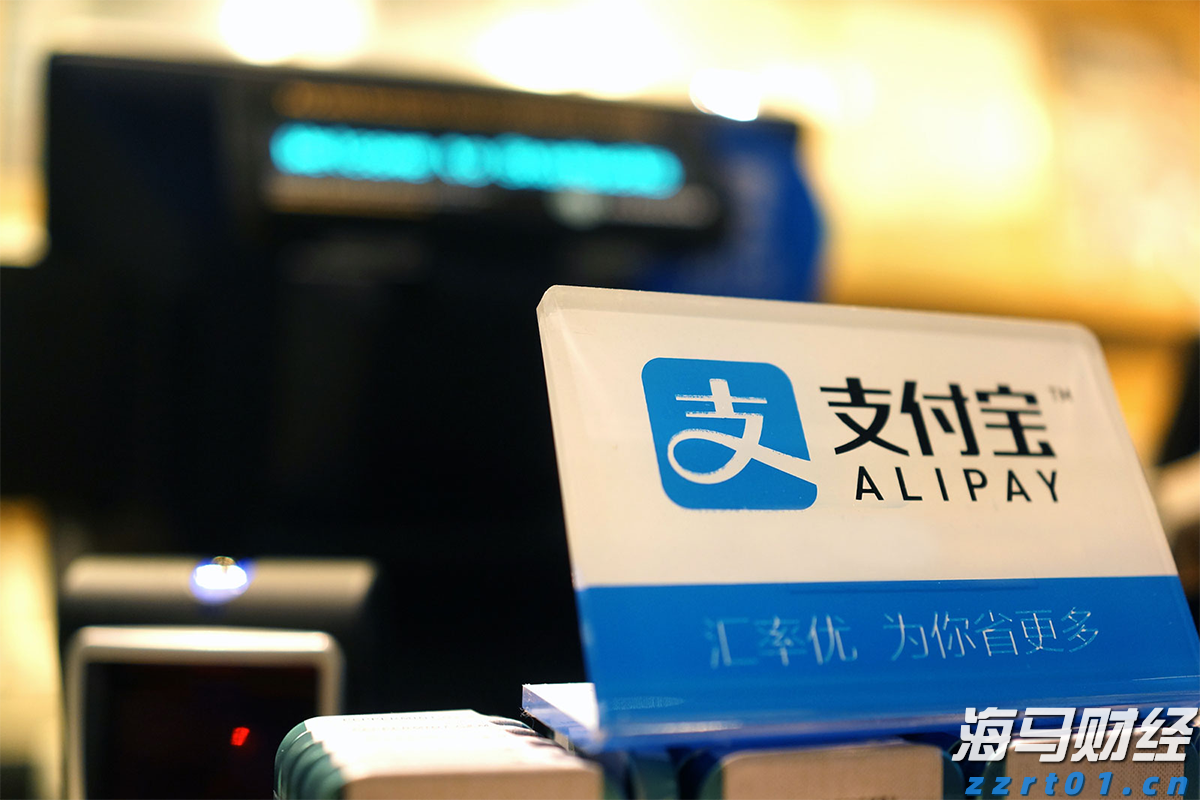我市举行发展外向型经济工作情况专题协商座谈会